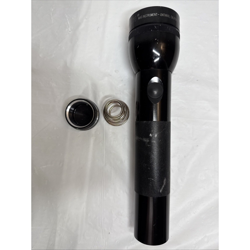 10" MAG-LITE 2D Flashlight -Black MADE IN USA Tested - Picture 16 of 16